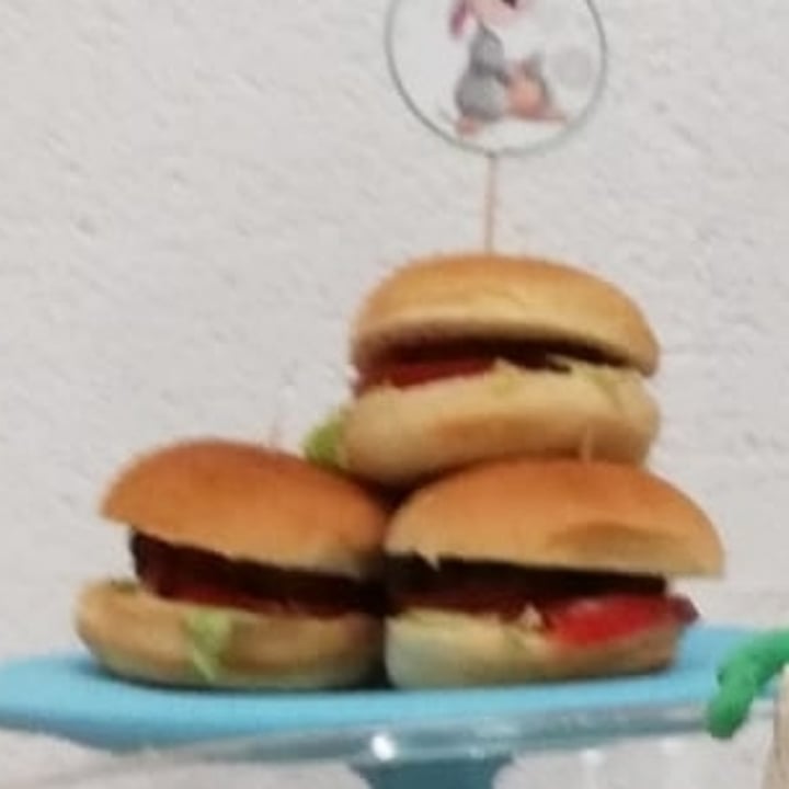 photo of Radagast Vegan Bakery Mini burger beyond meat shared by @giada91 on  05 Apr 2021 - review