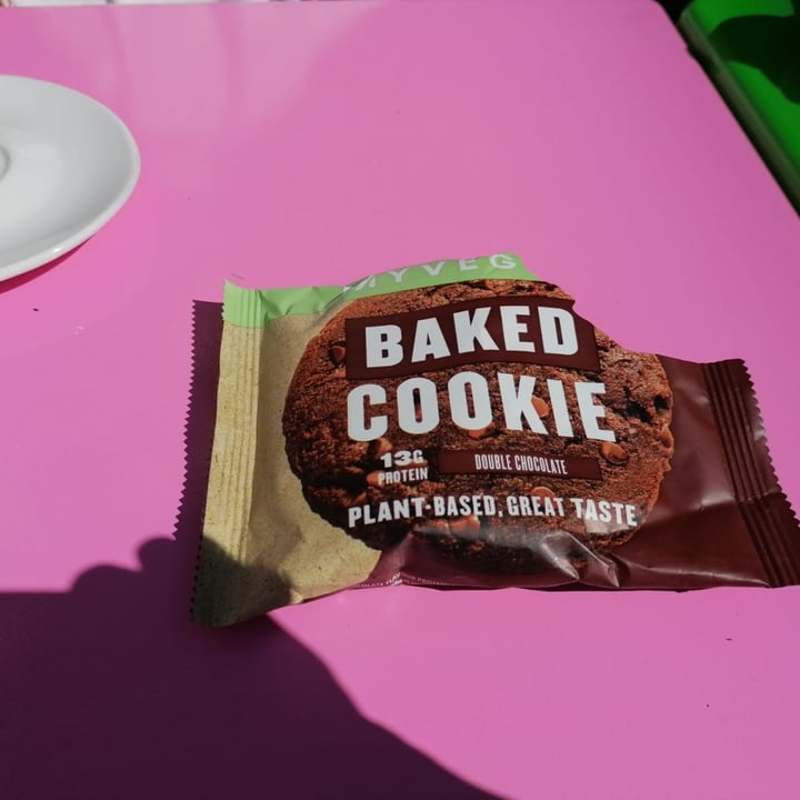 review photo of MYVEGAN Baked cookie double chocolate shared by @clioclaudia on 19 Apr 2022 - review