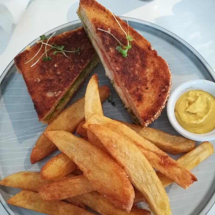 photo of Eat.Surf.Yoga Lifestyle Centre Independently Blended Health Cafe Surf Africa The Studio Glencairin Caprese Toasted Sandwich shared by @anxietea on  03 Dec 2020 - review