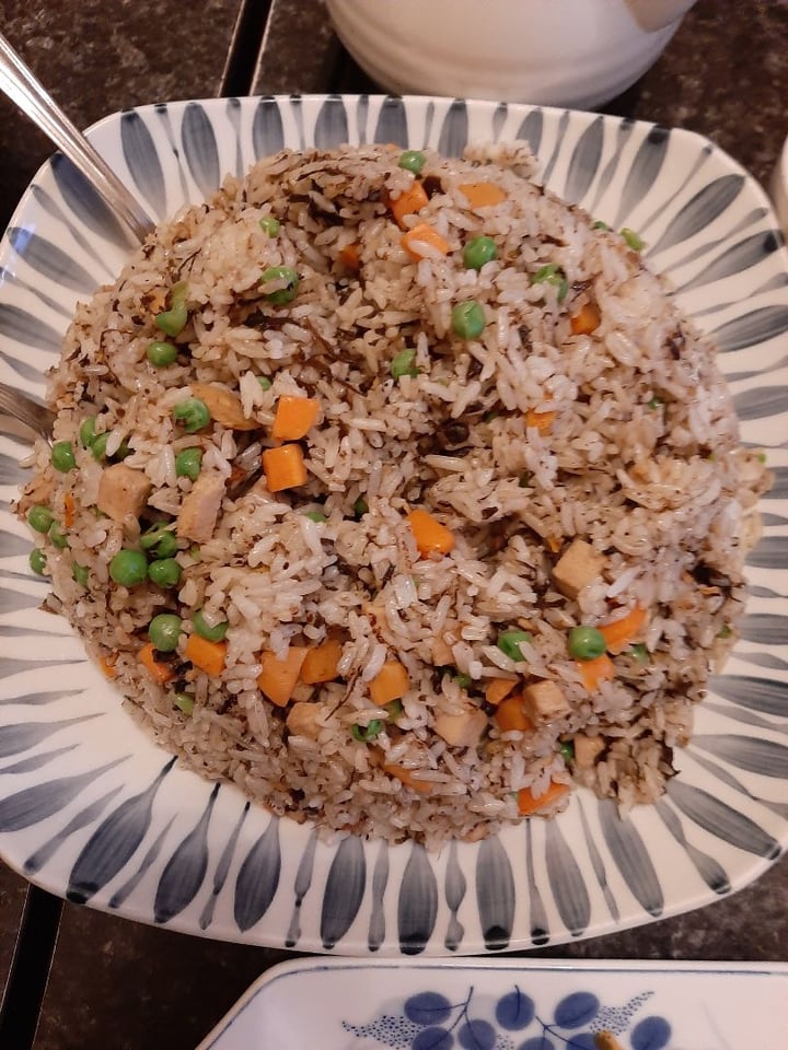 photo of Buddha's PRESERVED OLIVE LEAVES, GINGER & VEGGIE CHICKEN FRIED RICE shared by @leo on  17 Feb 2020 - review