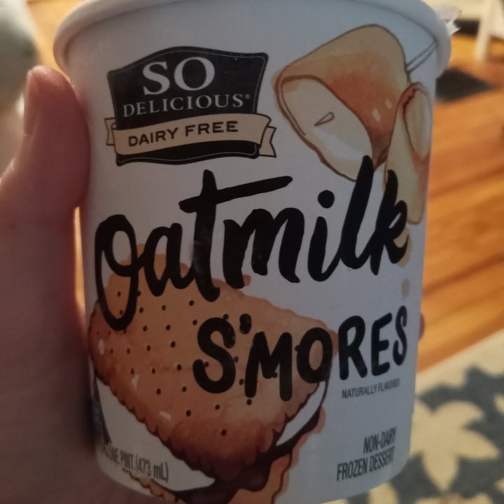 photo of So Delicious Dairy Free Oatmilk S’mores Frozen Dessert shared by @craidy on  06 Jul 2021 - review