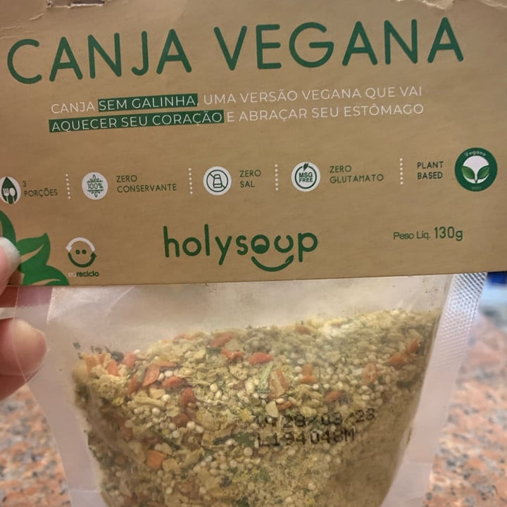 photo of holy soup canja vegana shared by @brunacamposgon on  03 Nov 2022 - review