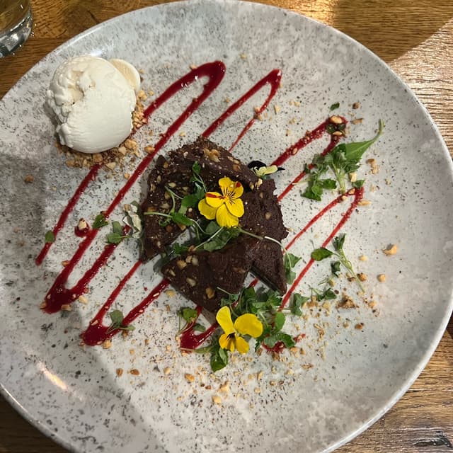 Photo of the dish “Hazelnut Slice”