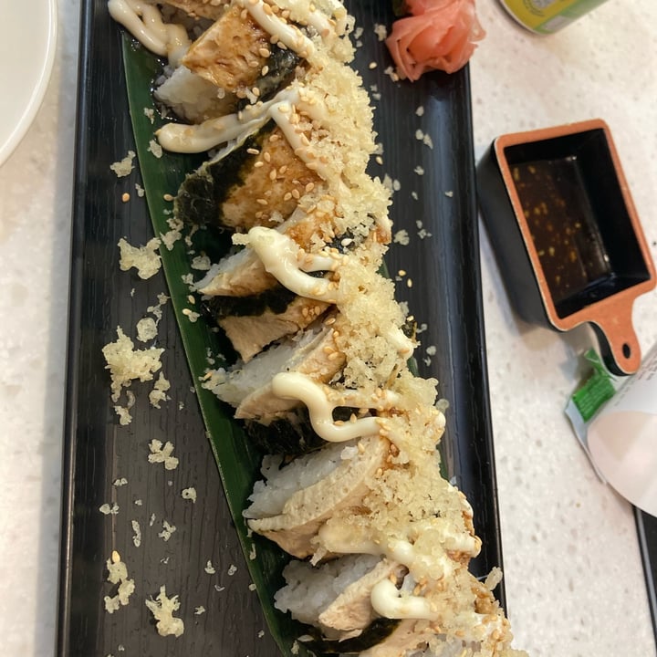 photo of Saute Sushi Zalmon Avocado shared by @vyow on  29 Oct 2022 - review
