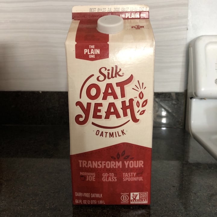 photo of Silk Oat Yeah Oatmilk The Plain One shared by @kckellydoggy on  06 Jun 2020 - review