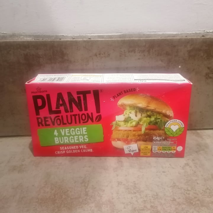 photo of Plant Revolution 4 Veggie Burgers shared by @isabelless on  07 Nov 2022 - review