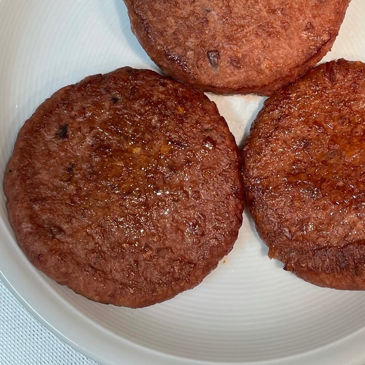 photo of Moving Mountains Plant-based 1/4 Lb Burgers shared by @ro-ngodrup-dorje on  03 Aug 2021 - review