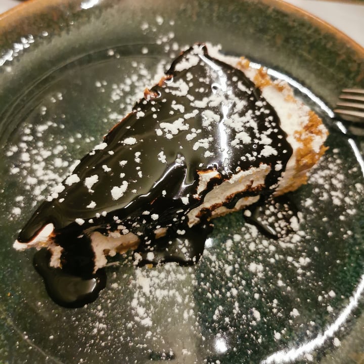 photo of Osteria L’Angolo Divino Cheesecake Vegana shared by @posataverde on  23 Sep 2022 - review