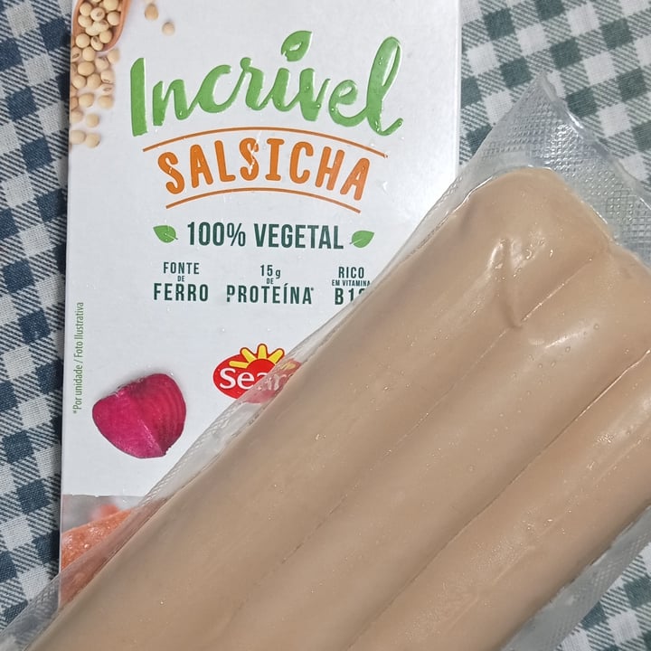 review photo of Seara Incrível Salsicha 100% vegetal shared by @cuebasz on 30 Dec 2021 - review