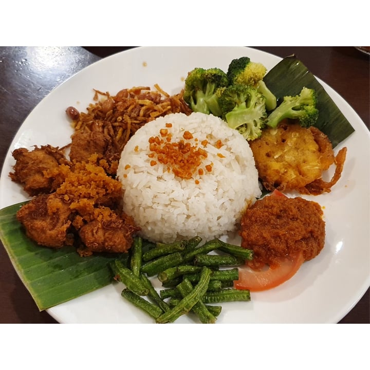 photo of Warung Ijo Nasi Lemak Fried Chicken shared by @shengasaurus on  22 Oct 2020 - review