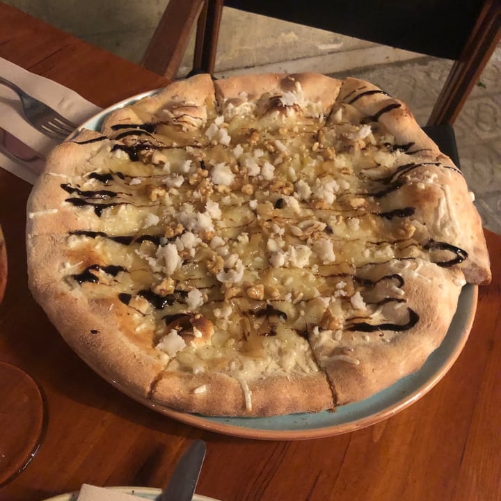 photo of Blu Bar Pizza Cheese Lovers shared by @beardandjays on  08 Jun 2021 - review