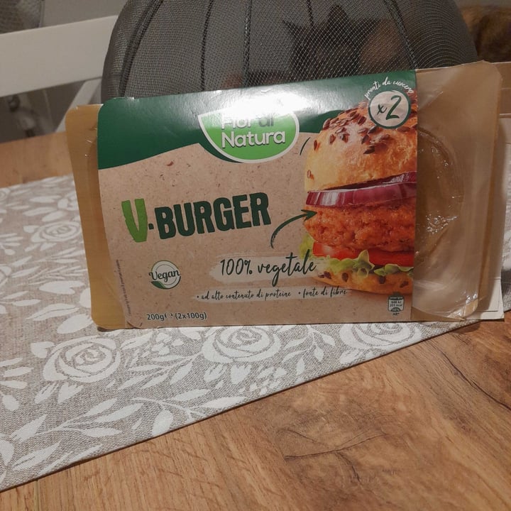 photo of Fior di Natura Vegan Hamburger shared by @manu71 on  16 Jun 2022 - review