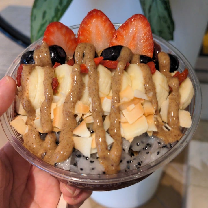 photo of Project Açaí Lemon Acai Bowl shared by @shawneofthedead on  29 Dec 2021 - review