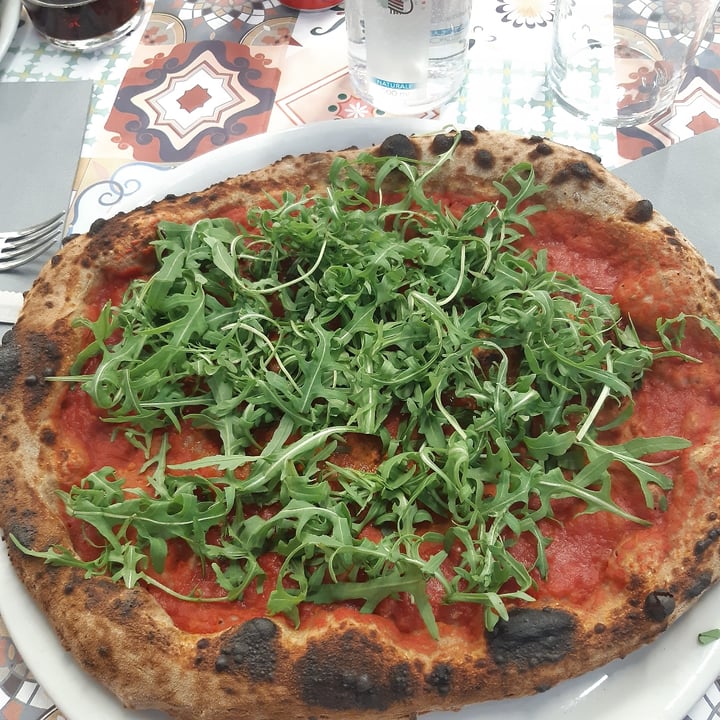 photo of Ristorante Pizzeria In Primis pizza marinara con rucola shared by @vegsara on  30 Apr 2022 - review