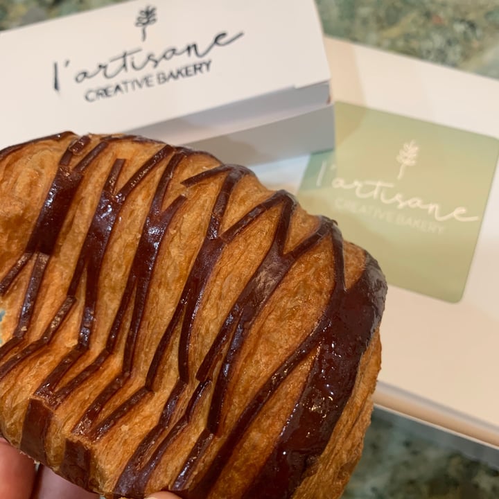 photo of L' Artisane Creative Bakery Pain au Chocolat shared by @anasoto on  18 Nov 2020 - review