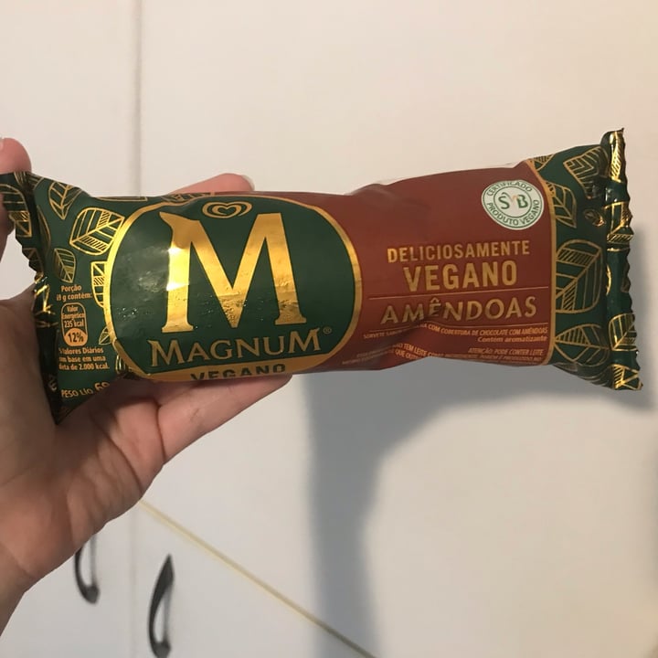photo of Magnum Vegano Amêndoas shared by @rachelvaz on  15 May 2022 - review