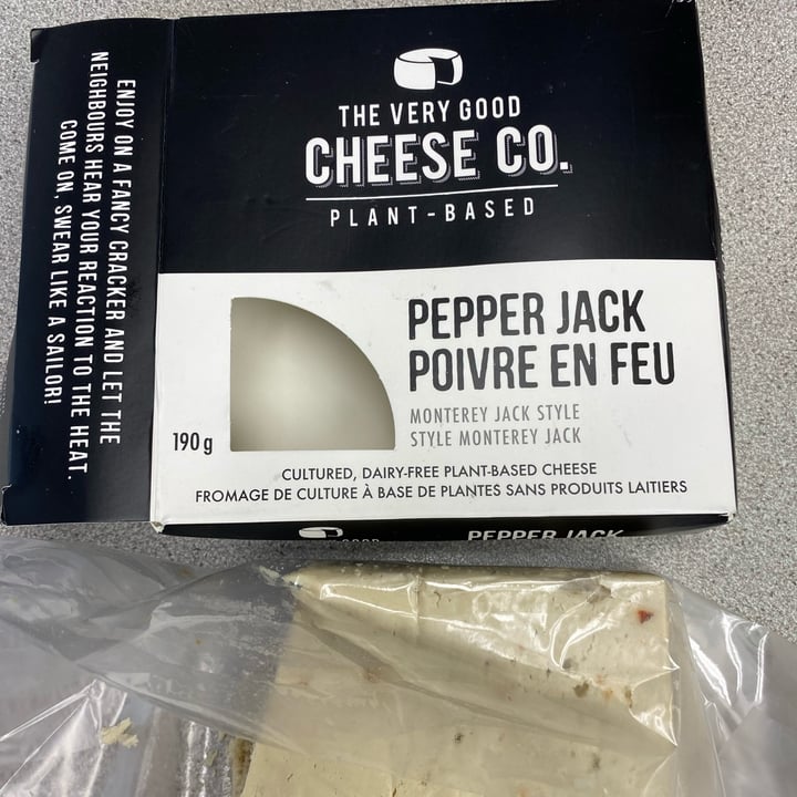 photo of The Very Good Cheese Co. Pepper jack shared by @xoxocicixoxo on  29 Oct 2021 - review