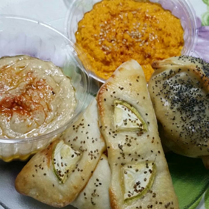 photo of Baharat SMA Fatay y Knish shared by @smavegan on  17 Jan 2021 - review