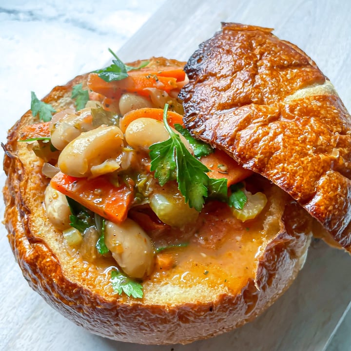 review photo of Three Girls Vegan Creamery Bread bowl shared by @veganfoodcrazy on 17 Dec 2021 - review