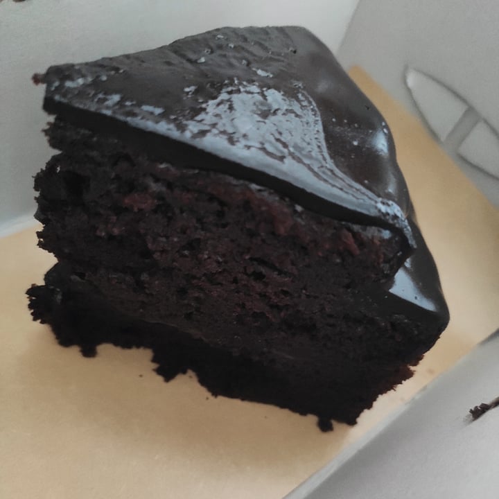 photo of Real Food Chocolate Gateau Cake shared by @juzm0i on  11 Sep 2020 - review