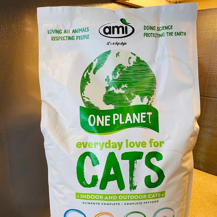 review photo of Amì Ami Cat shared by @beckyyy on 08 Jun 2021 - review