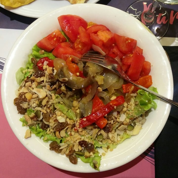 review photo of Taberna "El Parral" Ensalada. shared by @vidalvalmala on 11 Oct 2020 - review