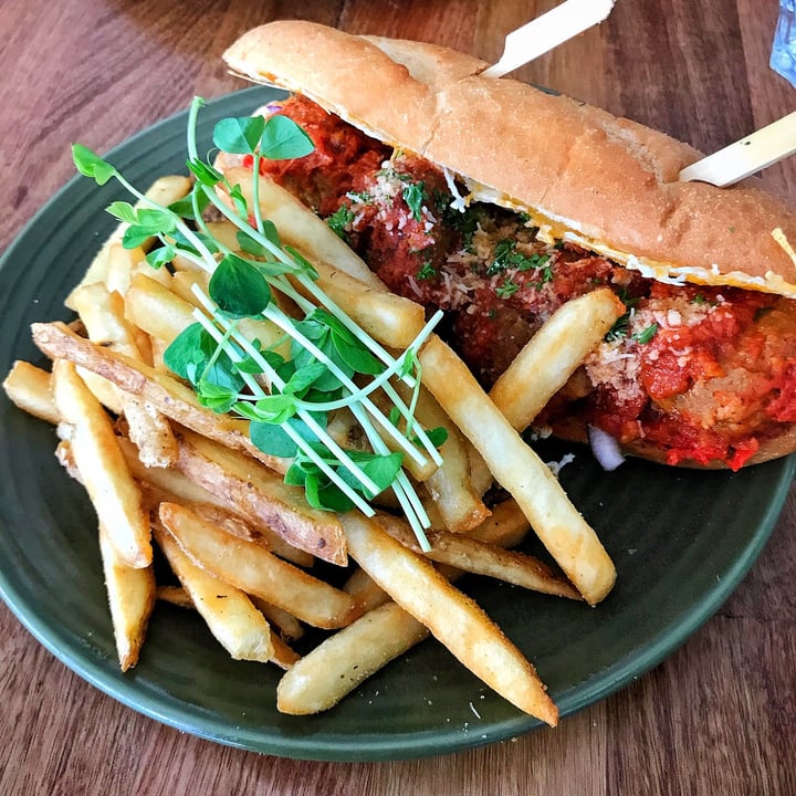 photo of The Green Edge Meatball sub shared by @veggi-bella on  28 Mar 2022 - review