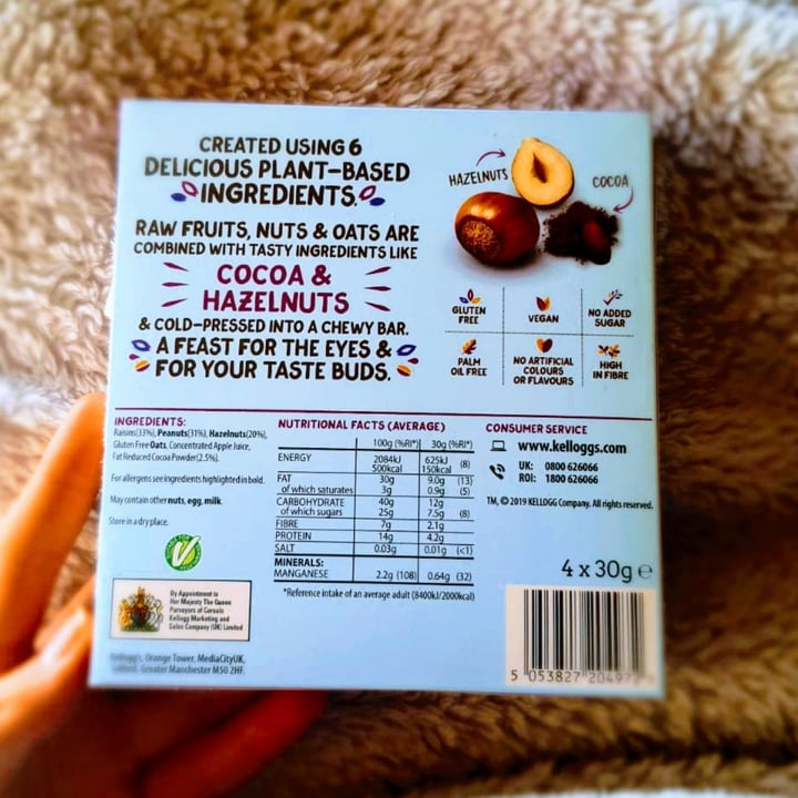 photo of Kellogg Raw Fruits Nuts & Oats Cocoa & Hazelnut shared by @solajem on  16 Feb 2021 - review