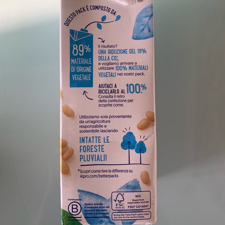 review photo of Alpro Latte di soia chilled to perfection shared by @violetsandford on 01 Sep 2022 - review