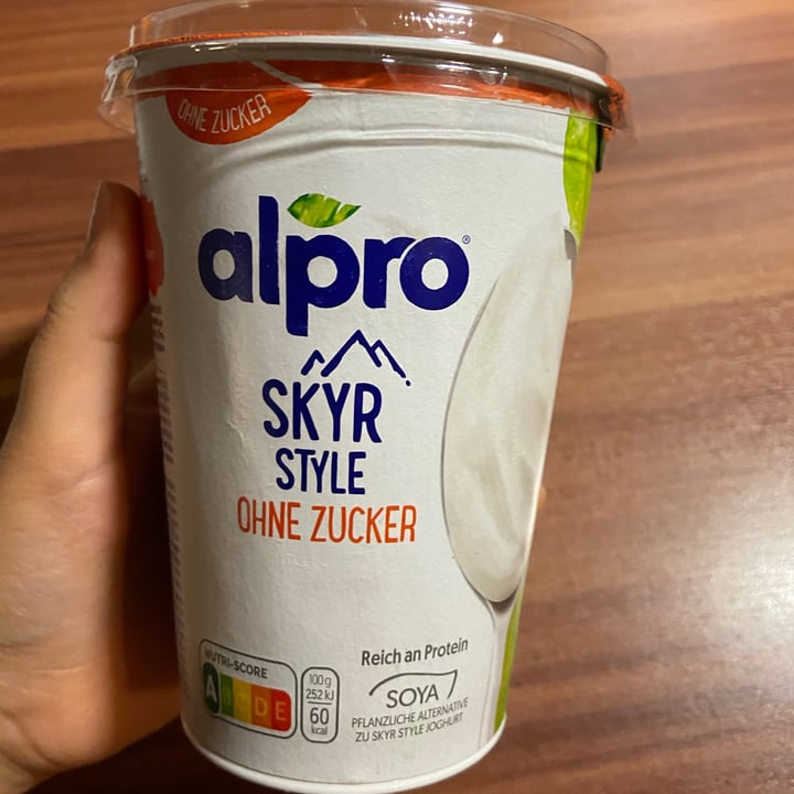 photo of Alpro Alpro Skyr Style shared by @giovana on  16 Dec 2020 - review
