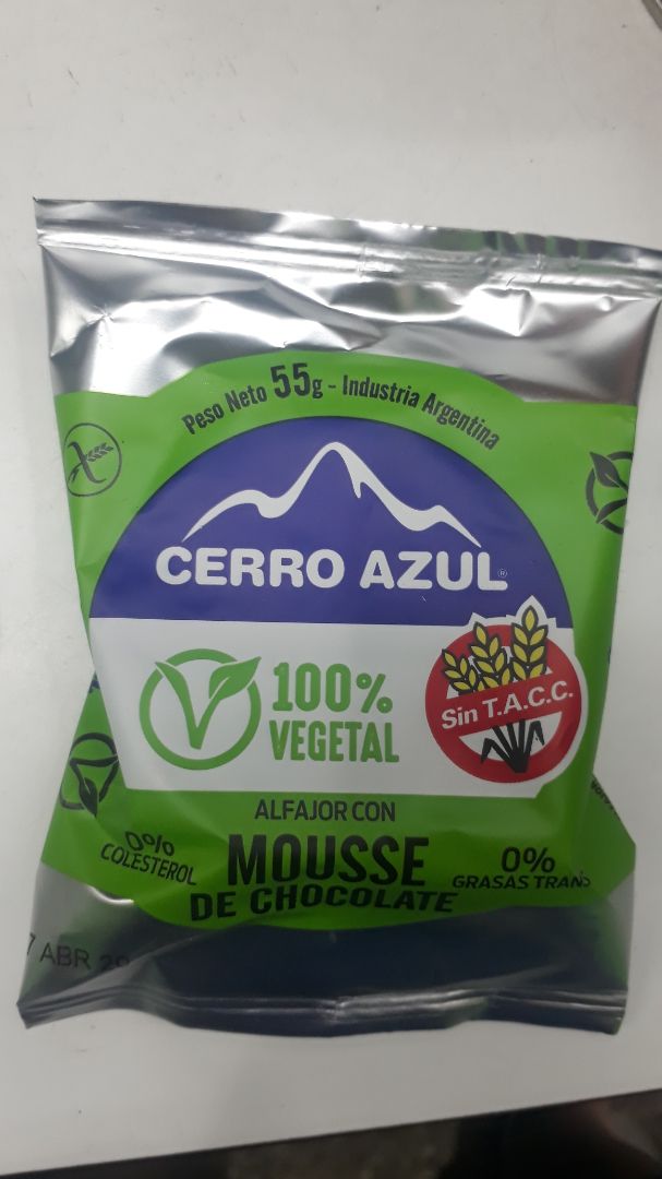 photo of Cerro Azul Alfajor Mousse de Chocolate shared by @eternamente7 on  26 Mar 2020 - review