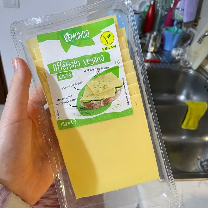 review photo of Vemondo Affettato Vegano Classico shared by @sssofissofisofi on 10 Dec 2021 - review