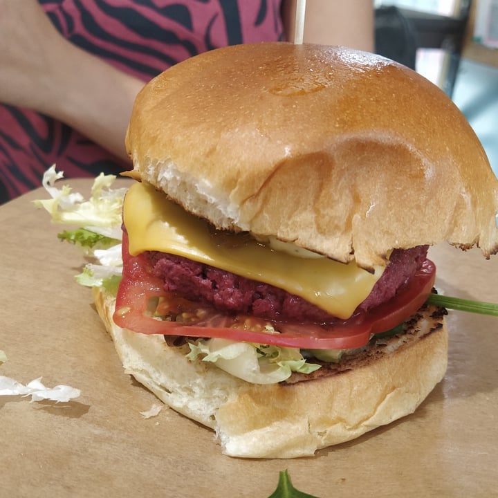 photo of La Huerta de Almeria La trufada burger shared by @ebarrenetxea on  13 Dec 2021 - review