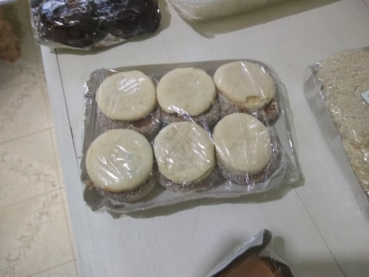 photo of Chucao Comida Vegana Alfajores De Maicena shared by @nazabonomo on  03 Mar 2021 - review