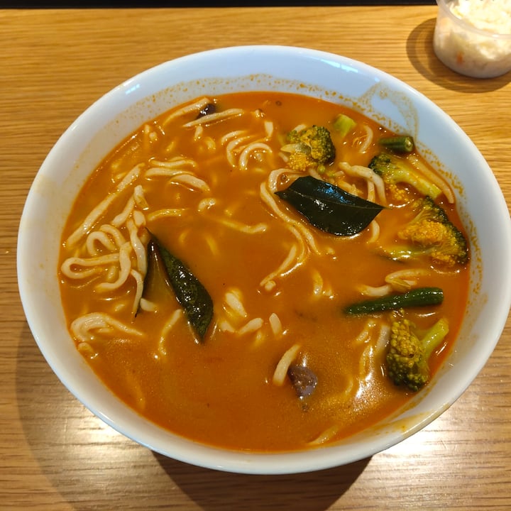 photo of Minf Houze Vegan Cafe Curry Ramen shared by @stevenneoh on  03 Jun 2020 - review