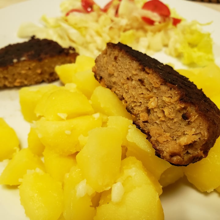 photo of Mein Veggie Tag Vegane Frikadellen Klassik shared by @camilaraota on  15 Sep 2022 - review