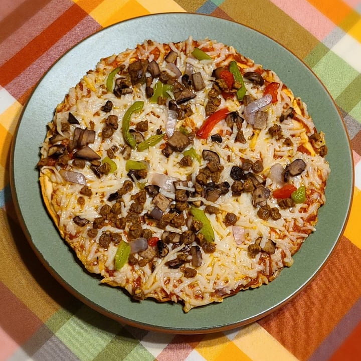 photo of Daiya Supreme Pizza Sausage, Mushrooms & Bell Peppers shared by @agreene428 on  24 Jun 2020 - review