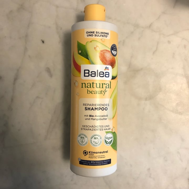 photo of Balea shampoo Riparatore Con Olio Di Avocado E Burro Di Mango shared by @aricampo on  06 Jun 2022 - review