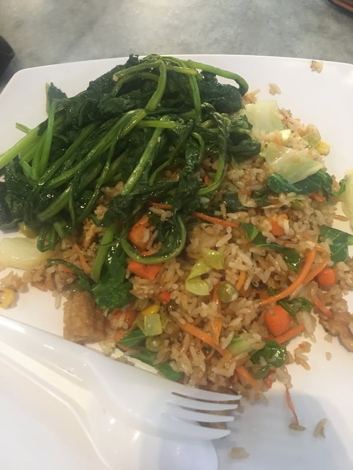 review photo of Ying Garden Vegetarian Fried rice shared by @sarahhh on 24 Dec 2019 - review