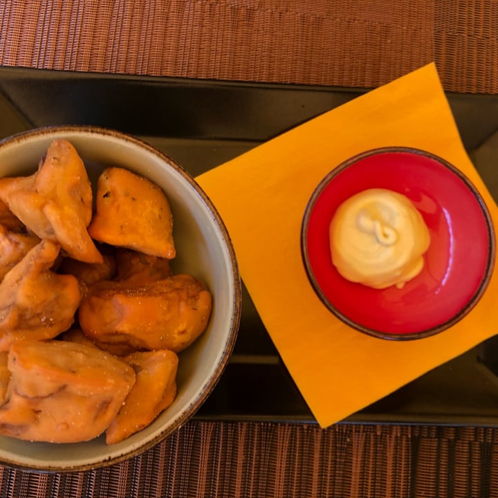 photo of GingerGi Veggie-Pop restaurant Funghi Fritti Con Salsa Al Dragoncello shared by @djo on  02 Jul 2022 - review