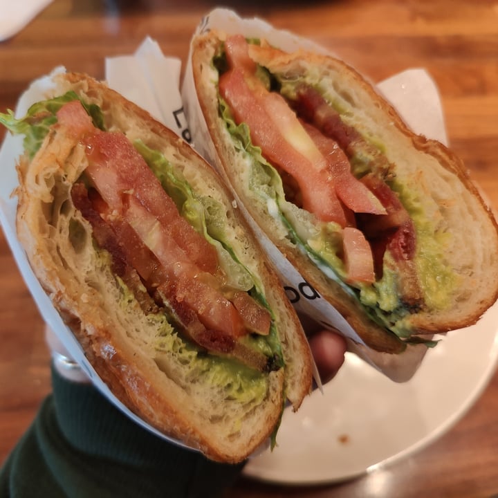 photo of Veggie Grill BLT Avocado Croissant Sandwich shared by @busybeevegan on  20 Jun 2022 - review