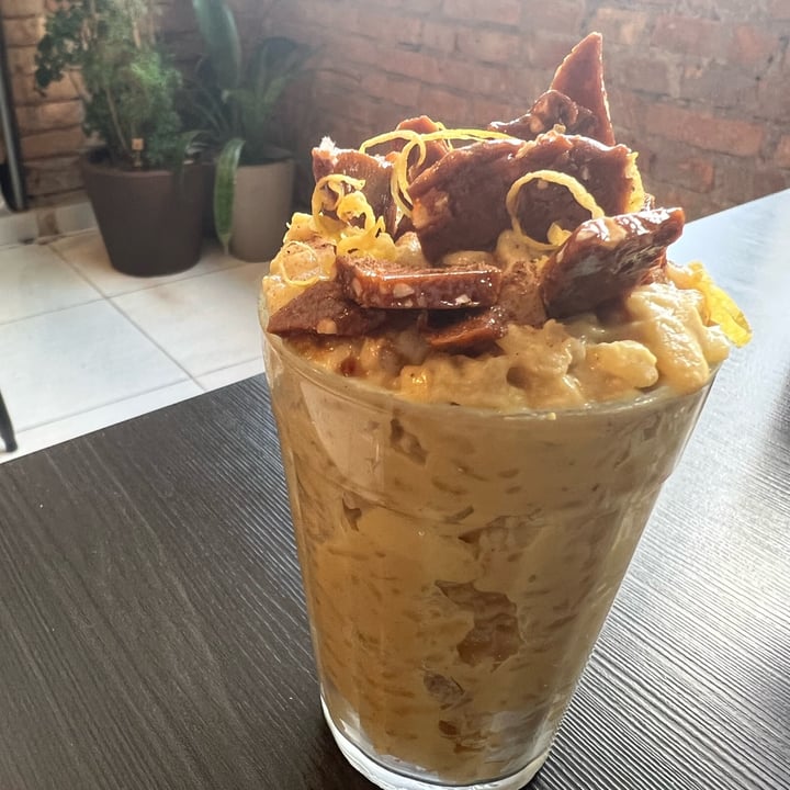 review photo of Umami Gastronomia - Cozinha Vegetariana Arroz Doce Com Caramelo shared by @camilawinters on 12 Aug 2022 - review