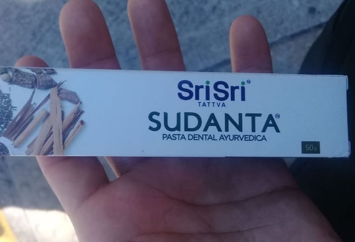photo of SriSri Tattva Sudanta Pasta Dental Libre de Fluor 100gr shared by @antonellamazzocchi on  20 Oct 2019 - review