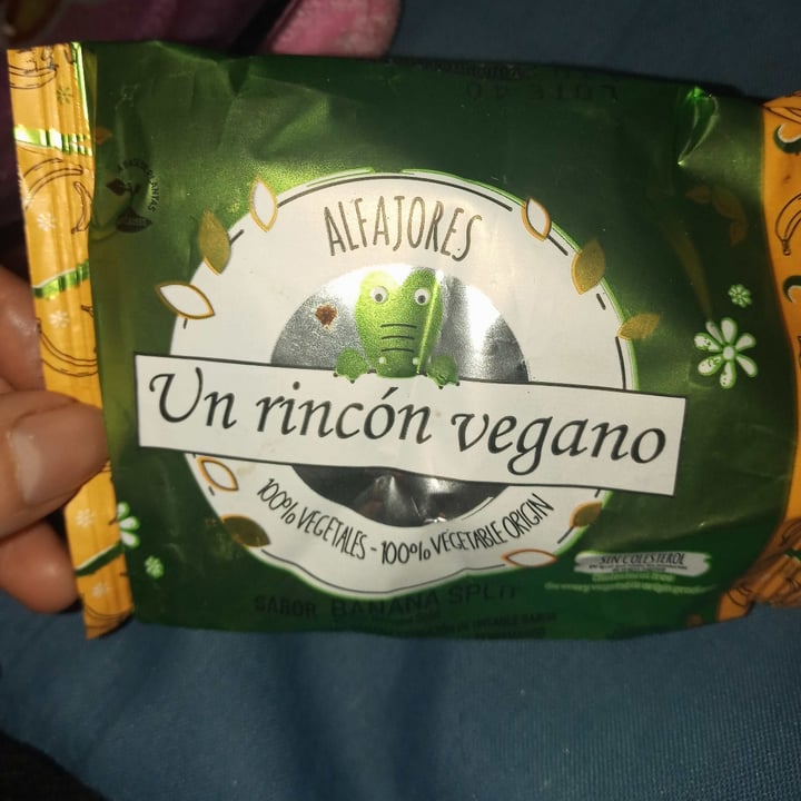 photo of Un Rincón Vegano Alfajor Banana Split shared by @valentinaclementina on  14 Sep 2022 - review
