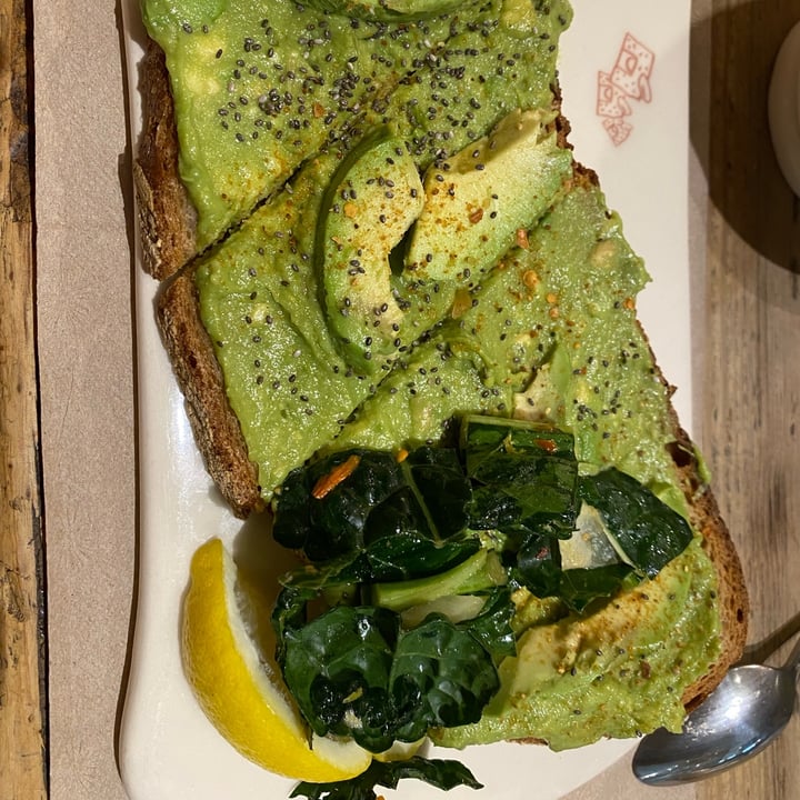 photo of Le Pain Quotidien Avocado Toast shared by @elisagambicchia on  13 Apr 2022 - review