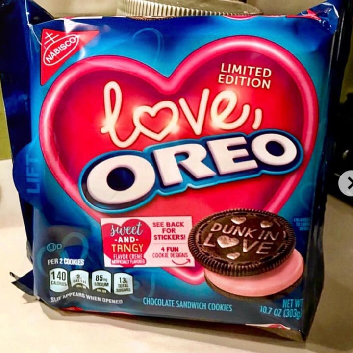 photo of  Mondelēz International love oreo shared by @diegolisma on  02 May 2022 - review