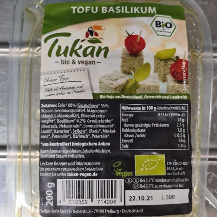 photo of Tukan Tofu Basilikum shared by @sara1234 on  04 Oct 2021 - review