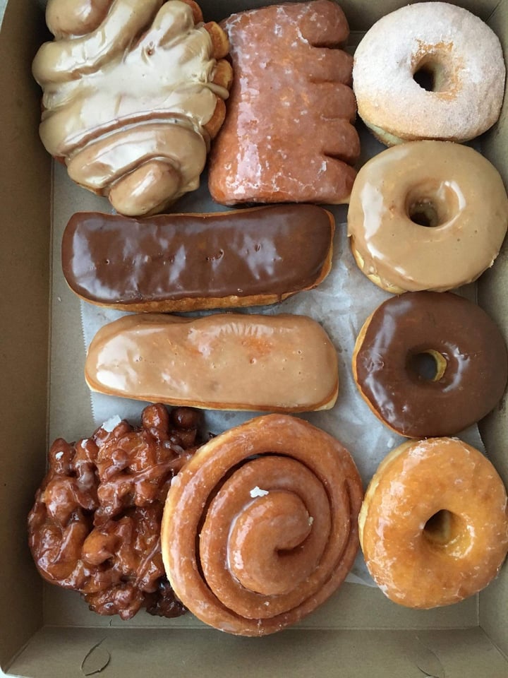 photo of Family Donuts & Deli Donuts shared by @xisxyooj on  03 Nov 2018 - review