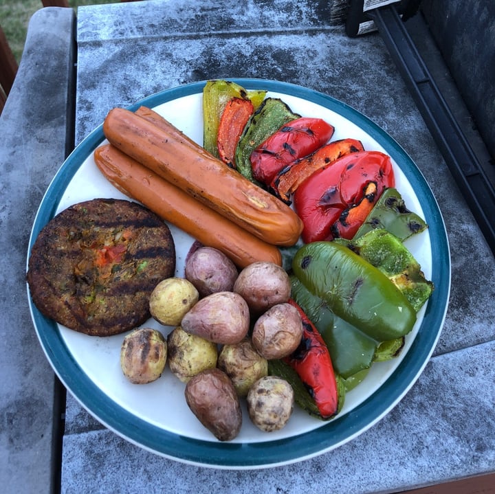 photo of Earth Grown Thai Veggie Burger shared by @lovejoy! on  04 Sep 2020 - review