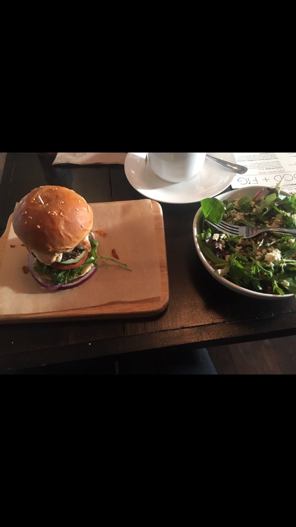 photo of Fogwood + Fig Fogwood burger shared by @avabarnard on  11 Jan 2019 - review